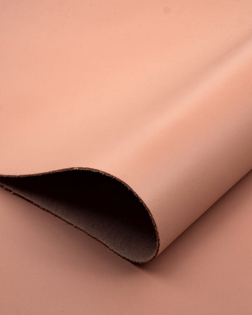 Florence Collection | Firm And Smooth Cowhide Leather With A Classic Look Leer