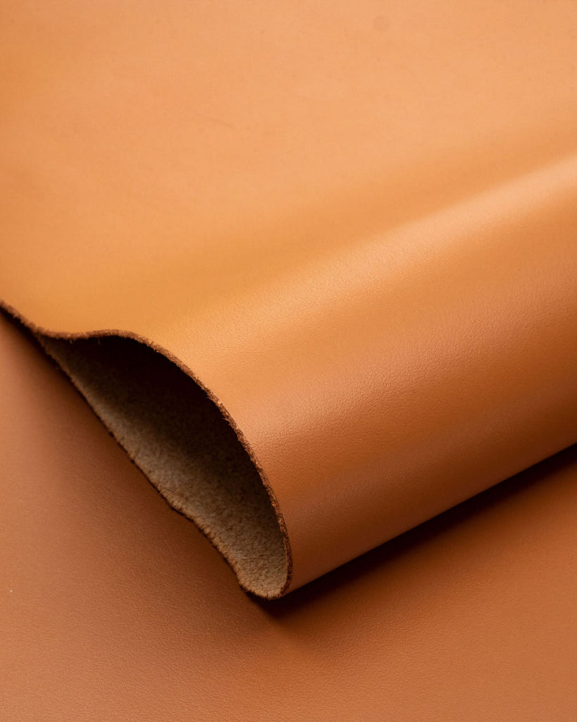Florence Collection | Firm And Smooth Cowhide Leather With A Classic Look Leer