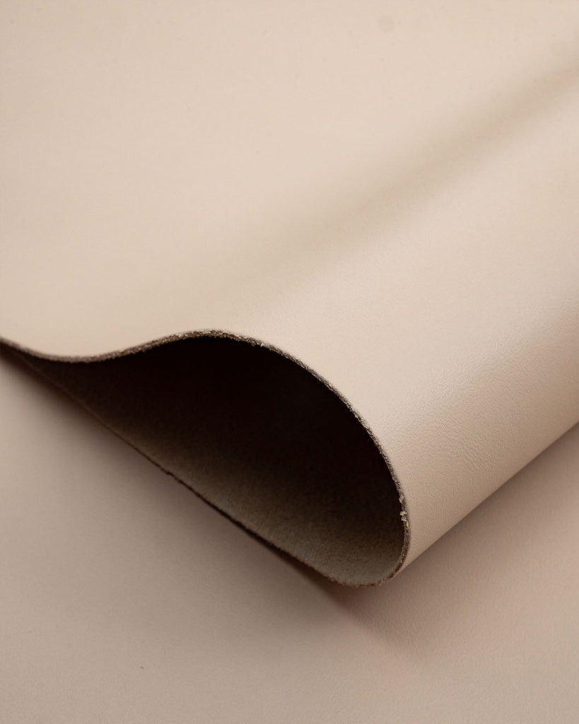 Florence Collection | Firm And Smooth Cowhide Leather With A Classic Look Leer