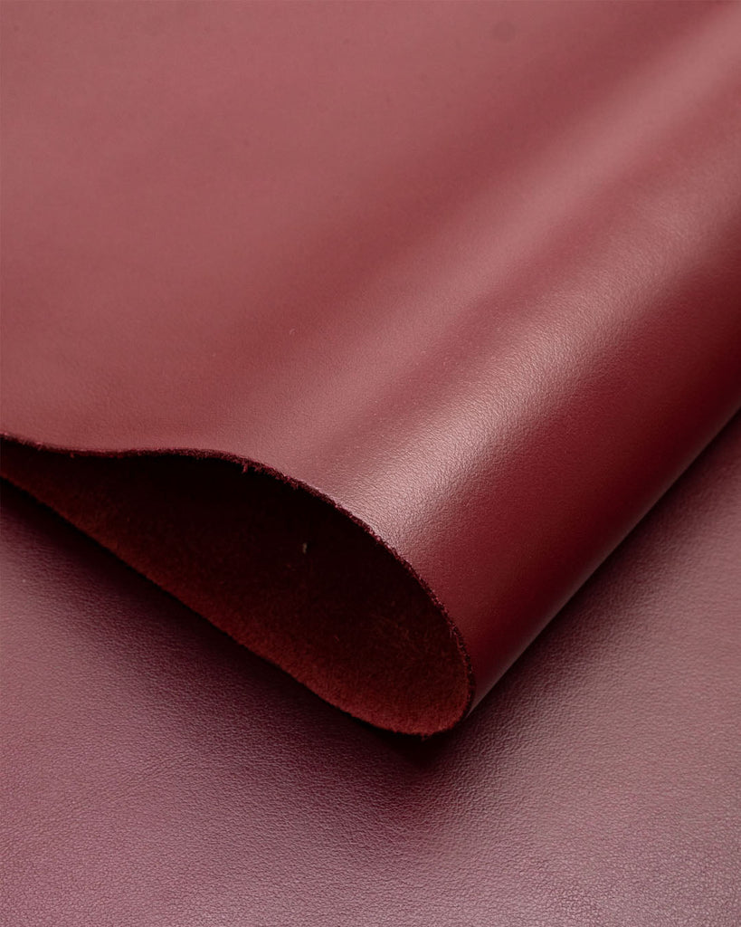 Florence Collection | Firm And Smooth Cowhide Leather With A Classic Look Leer