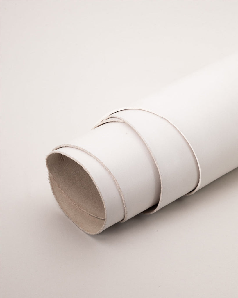 Vienna Collection | Vegetable tanned firm harness leather (2 - 3 oz.) White / Panel - 12 x 6 inches (0.5 ft2) Leer