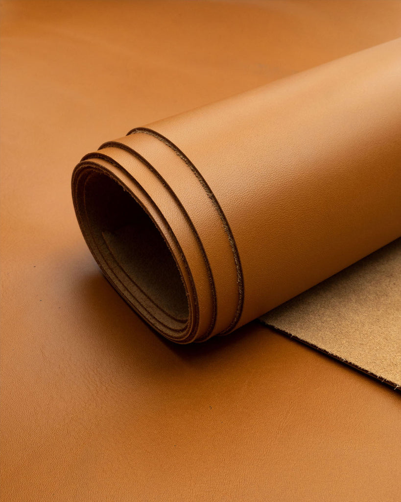 Amaryllis Collection | Firm And Smooth Calf Leather With A Silk Gloss Ginger / Panel (30 X 20 Cm)
