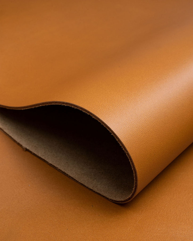 Amaryllis Collection | Firm And Smooth Calf Leather With A Silk Gloss Leer