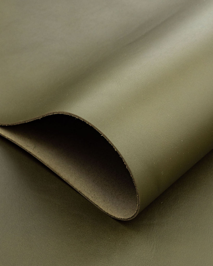 Amaryllis Collection | Firm And Smooth Calf Leather With A Silk Gloss Leer