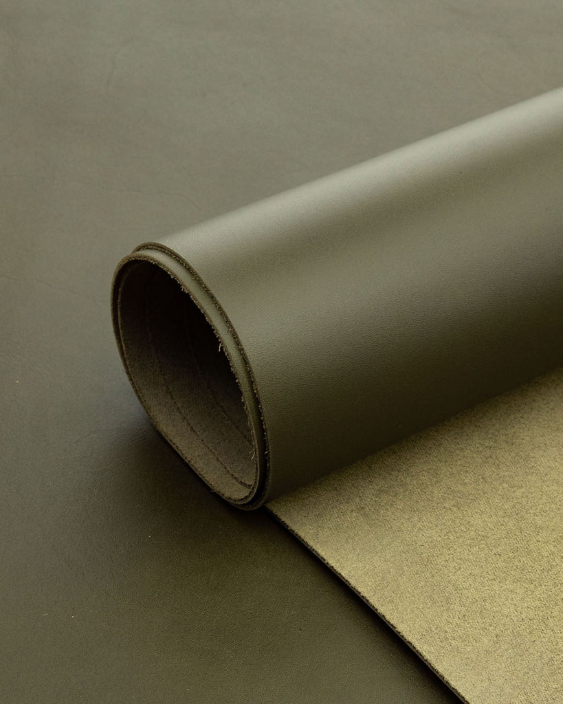 Amaryllis Collection | Firm And Smooth Calf Leather With A Silk Gloss Military / Panel (30 X 20 Cm)