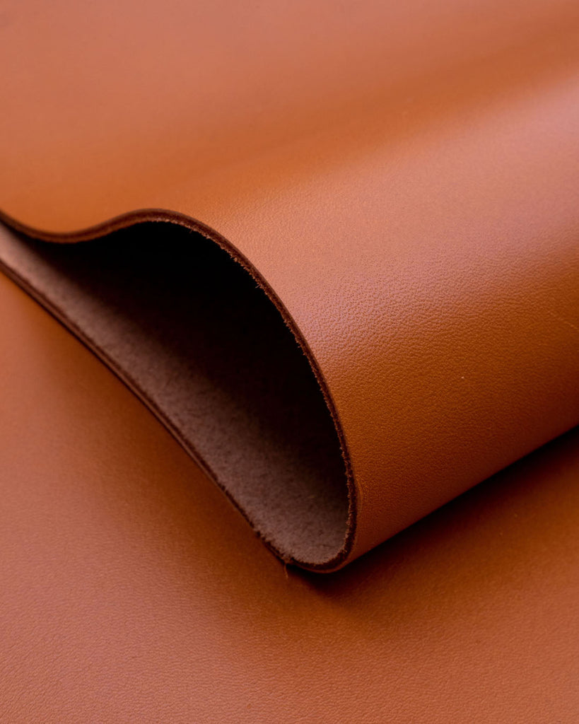 Amaryllis Collection | Firm And Smooth Calf Leather With A Silk Gloss Leer