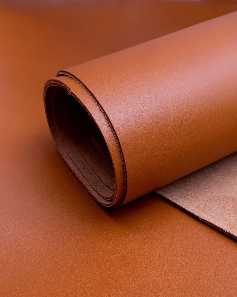 Amaryllis Collection | Firm And Smooth Calf Leather With A Silk Gloss Noble Brandy / Panel (30 X 20