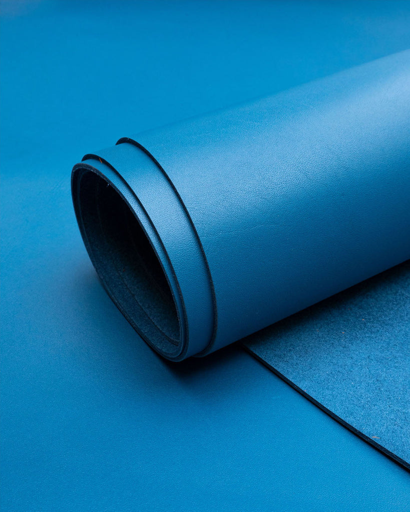 Amaryllis Collection | Firm And Smooth Calf Leather With A Silk Gloss Pool Blue / Panel (30 X 20 Cm)