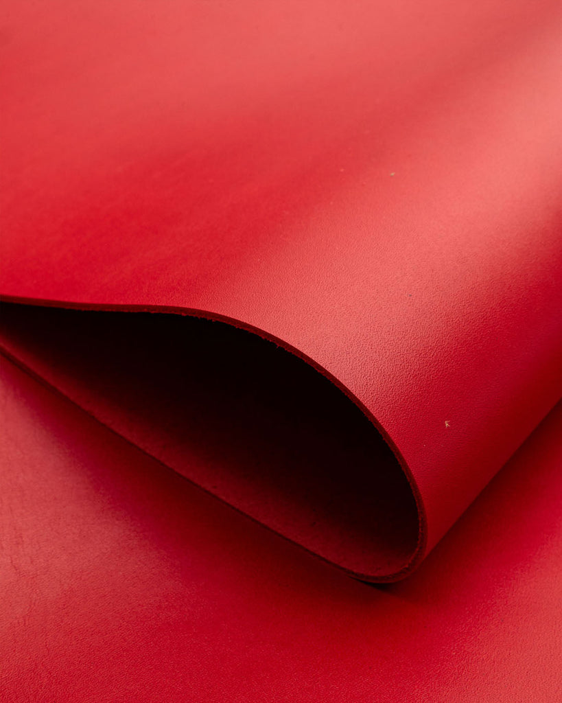 Amaryllis Collection | Firm And Smooth Calf Leather With A Silk Gloss Leer