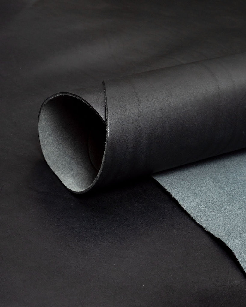 Pecos Raw Collection | Soft Vegetable Tanned Harness Leather Black / 1.0 - 1.2 Mm Panel (30 X 20 Cm)