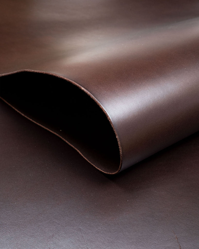 Vienna Collection | Vegetable tanned firm harness leather (2 - 3 oz.) Leer