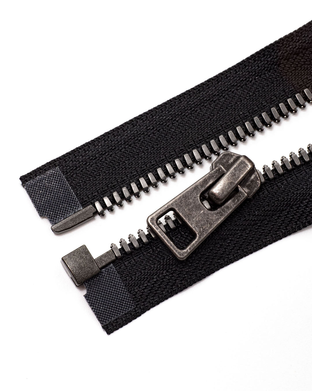 YKK Excella Light polished aluminum zipper - Leatherbox USA