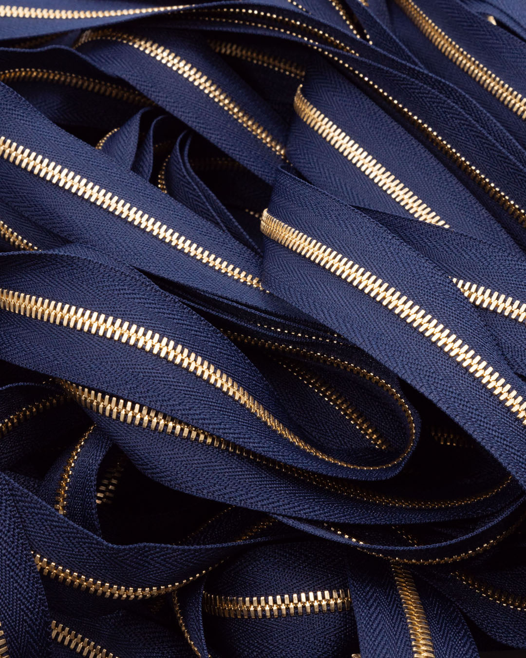 Buy beautiful YKK Excella zippers at Leatherbox USA!