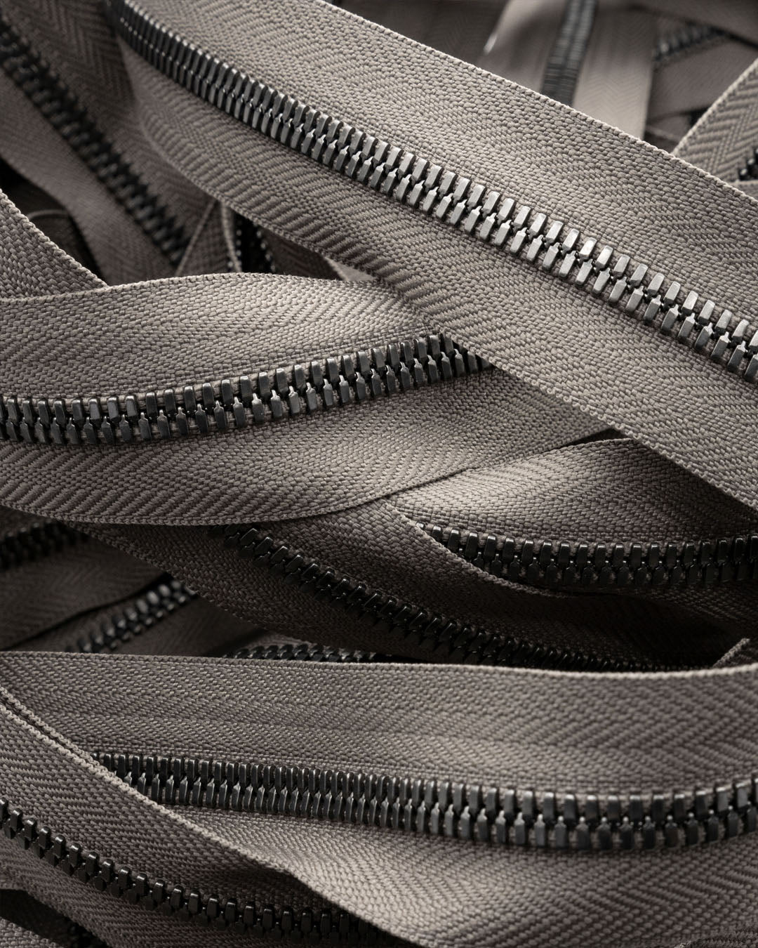 Excella® | Most beautiful YKK gunmetal zipper on a roll
