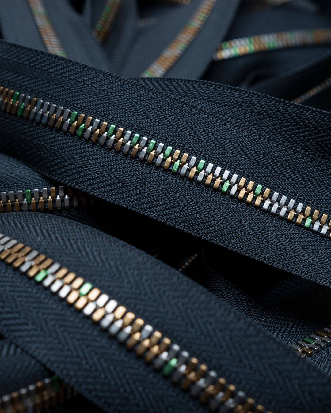 Excella® Light | Special colored YKK zipper on a roll