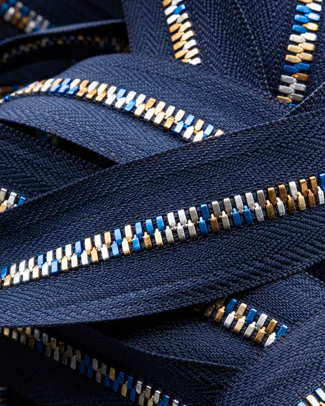 Excella® Light | Special colored YKK zipper on a roll