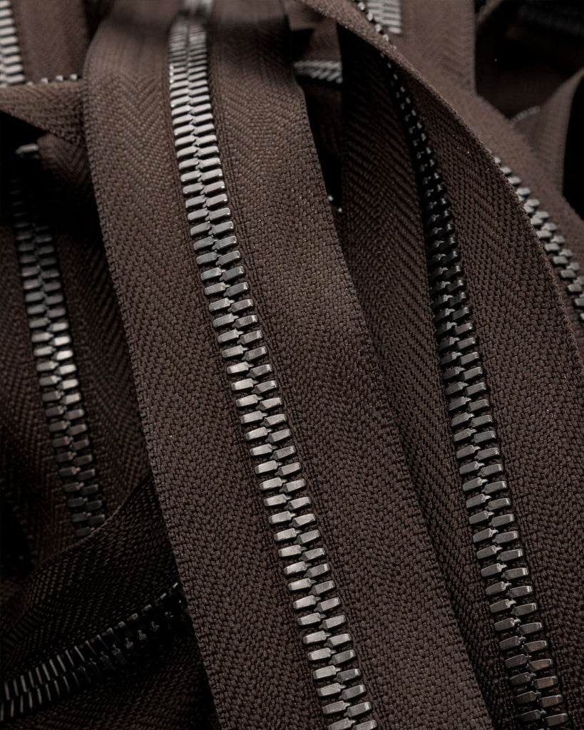 Ykk Excella® | Zipper On Roll Gunmetal Size 8 Dark Brown 088 Ritsen