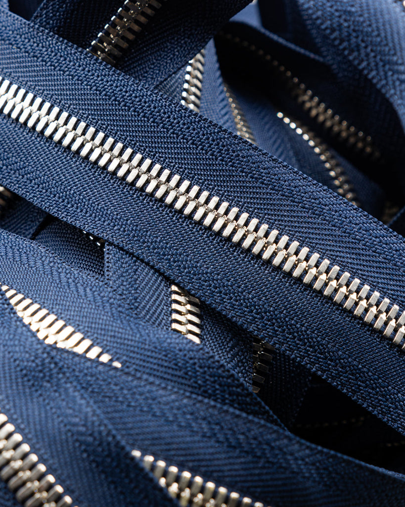 Ykk Excella® | Zipper On Roll Silver Size 8 Marine Blue 058 Ritsen
