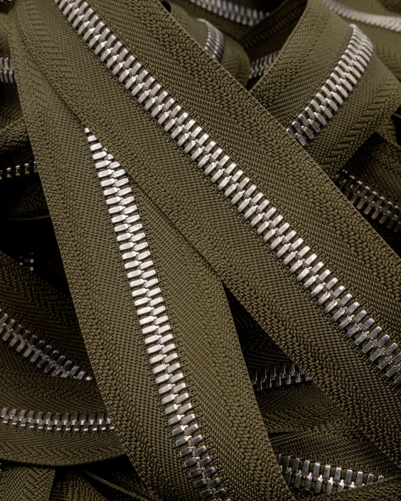 Ykk Excella® | Zipper On Roll Silver Size 8 Moss 223 Ritsen