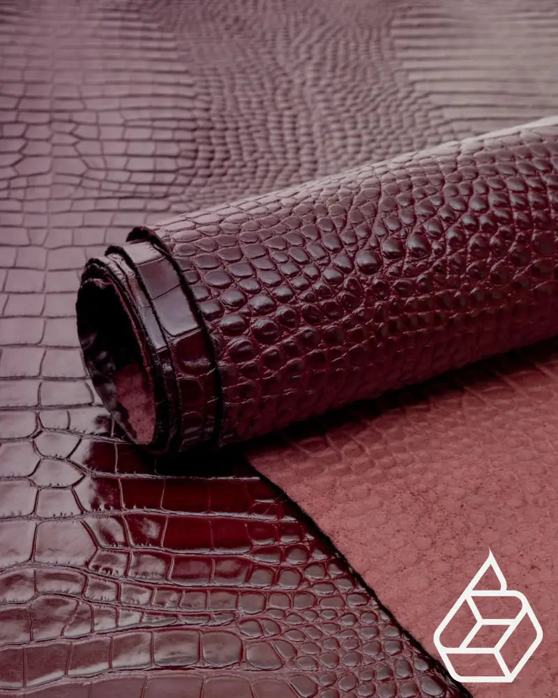 Como Collection | Firm Cow Leather With A Two-Tone Crocodile Print Leer