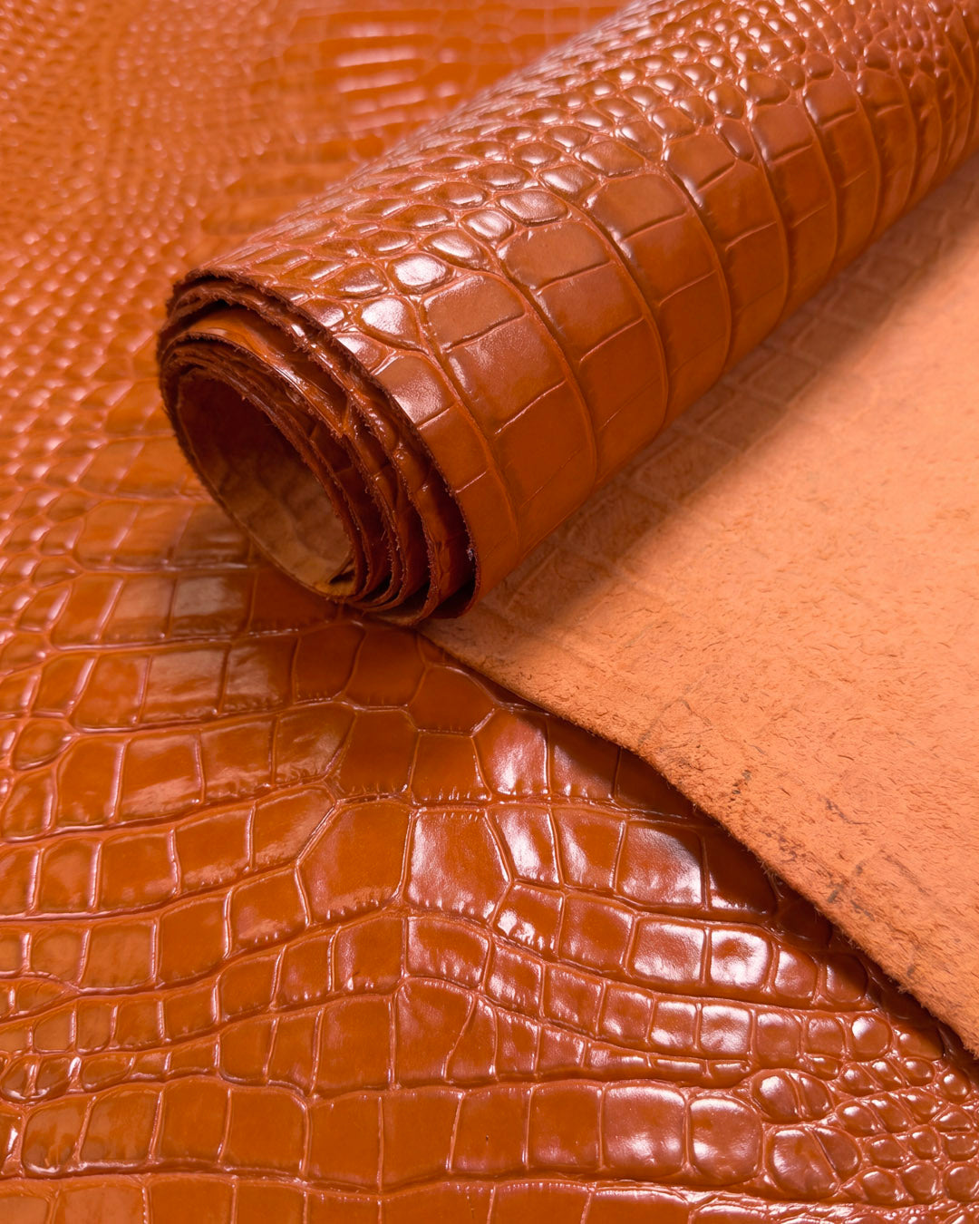 Como Collection I Firm cow leather with a crocodile print