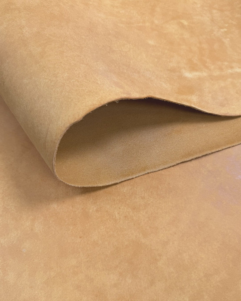 Maya Collection | Vegetable tanned cow leather with a distressed matt