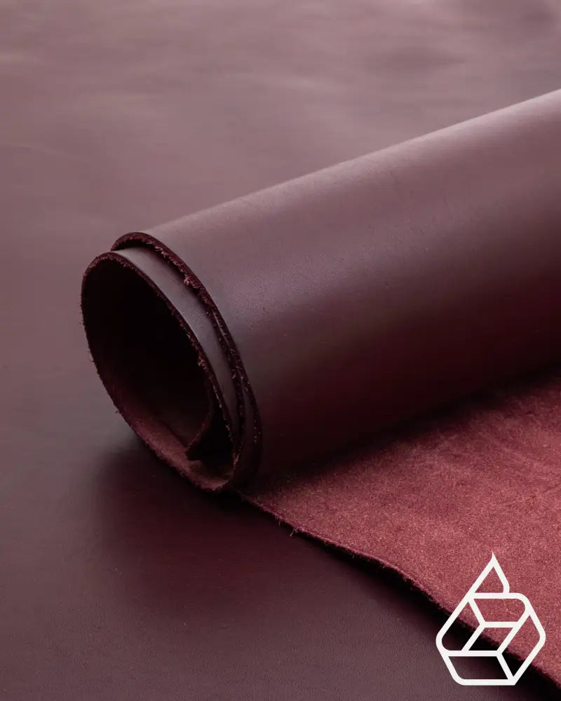Tuscany Collection | Soft Vegetable tanned Vachetta leather Chianti / 2 oz. (0.7 - 0.9 mm) / Panel - 12 x 6 inches (0.5