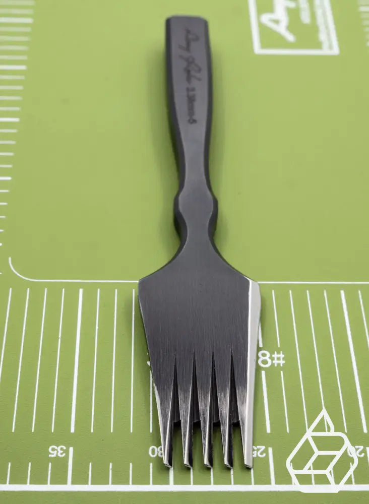 Two-Sided Cutting Mat With Distance Markings For Leather Forks Leertools
