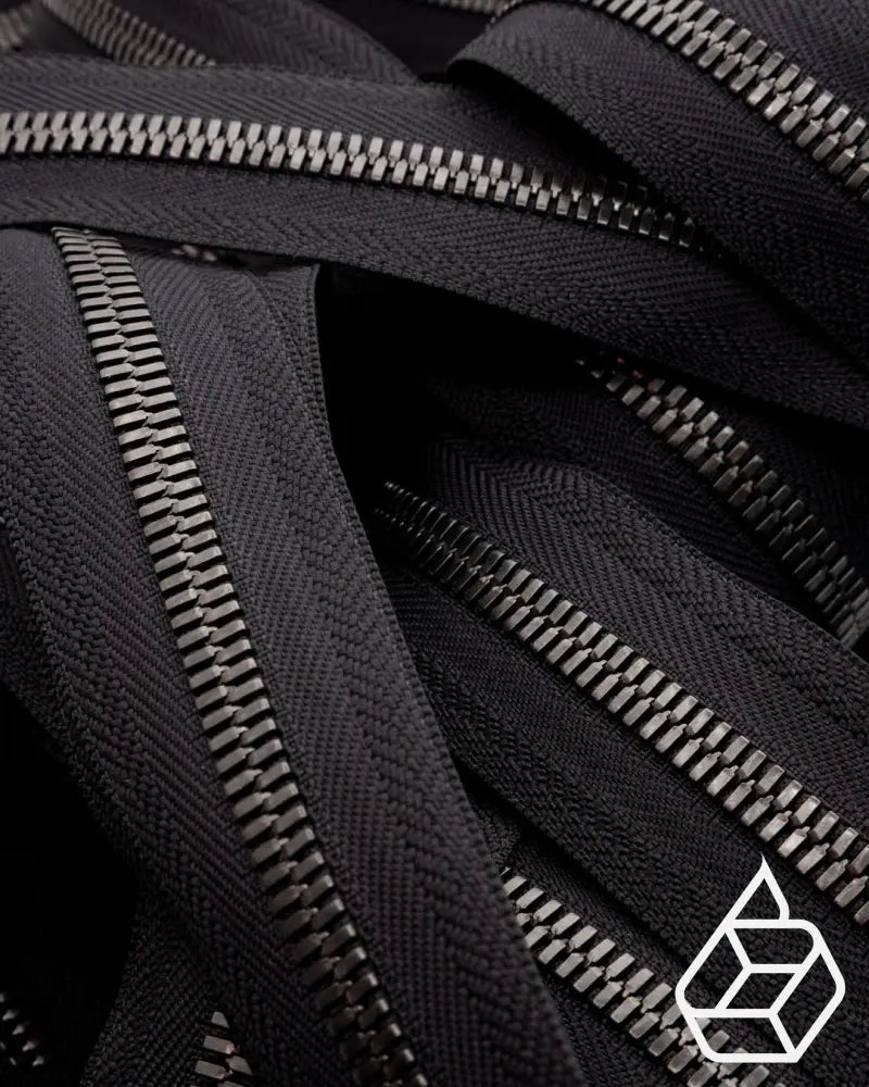 Ykk Excella® | Zipper On Roll Gunmetal Size 8 Black 580 Ritsen