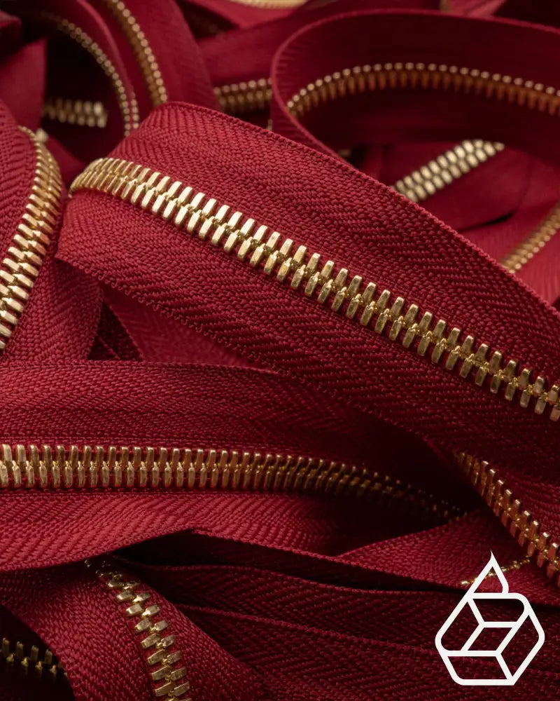 Ykk Excella® | Zipper On Roll Gold Size 5 Dark Red 520 Ritsen
