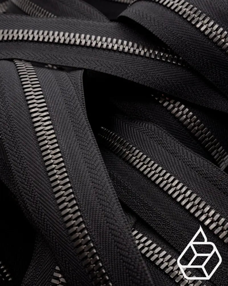 Ykk Excella® | Zipper On Roll Gunmetal Size 8 Black 580 Ritsen